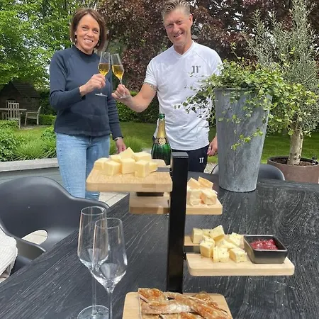 Rue Haute By M&m 4 Sterren Vlakbij Maastricht ベッド・アンド・ブレックファスト Eben-Emael