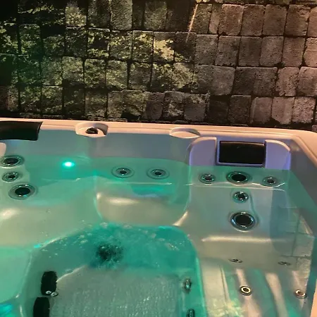 Rue Haute By M&m 4 Sterren Vlakbij Maastricht ベッド・アンド・ブレックファスト 4*