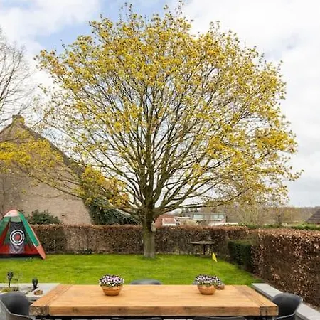 ベッド・アンド・ブレックファスト Rue Haute By M&m 4 Sterren Vlakbij Maastricht Eben-Emael