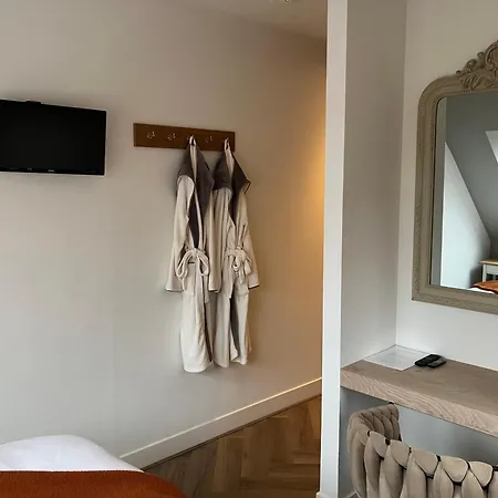 Couette-café Rue Haute By M&m 4 Sterren Vlakbij Maastricht Ében-Émael